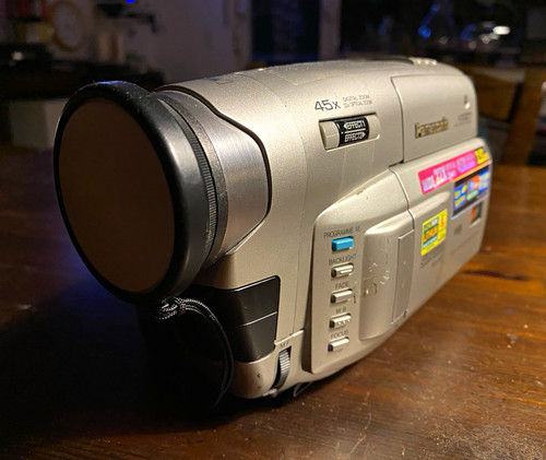 Vecchia fotocamera panasonic - vecchia,