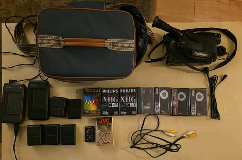 Videocamera vhs panasonic - videocamera,